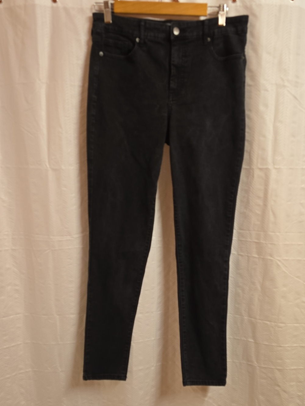 Jessica Simpson Jeans Women's Size 10 Black Skinny Jeans - Sleek Denim